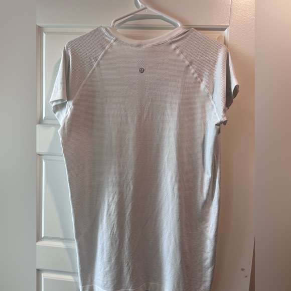 LuluLemon Scuba shirt! - Picture 2 of 4